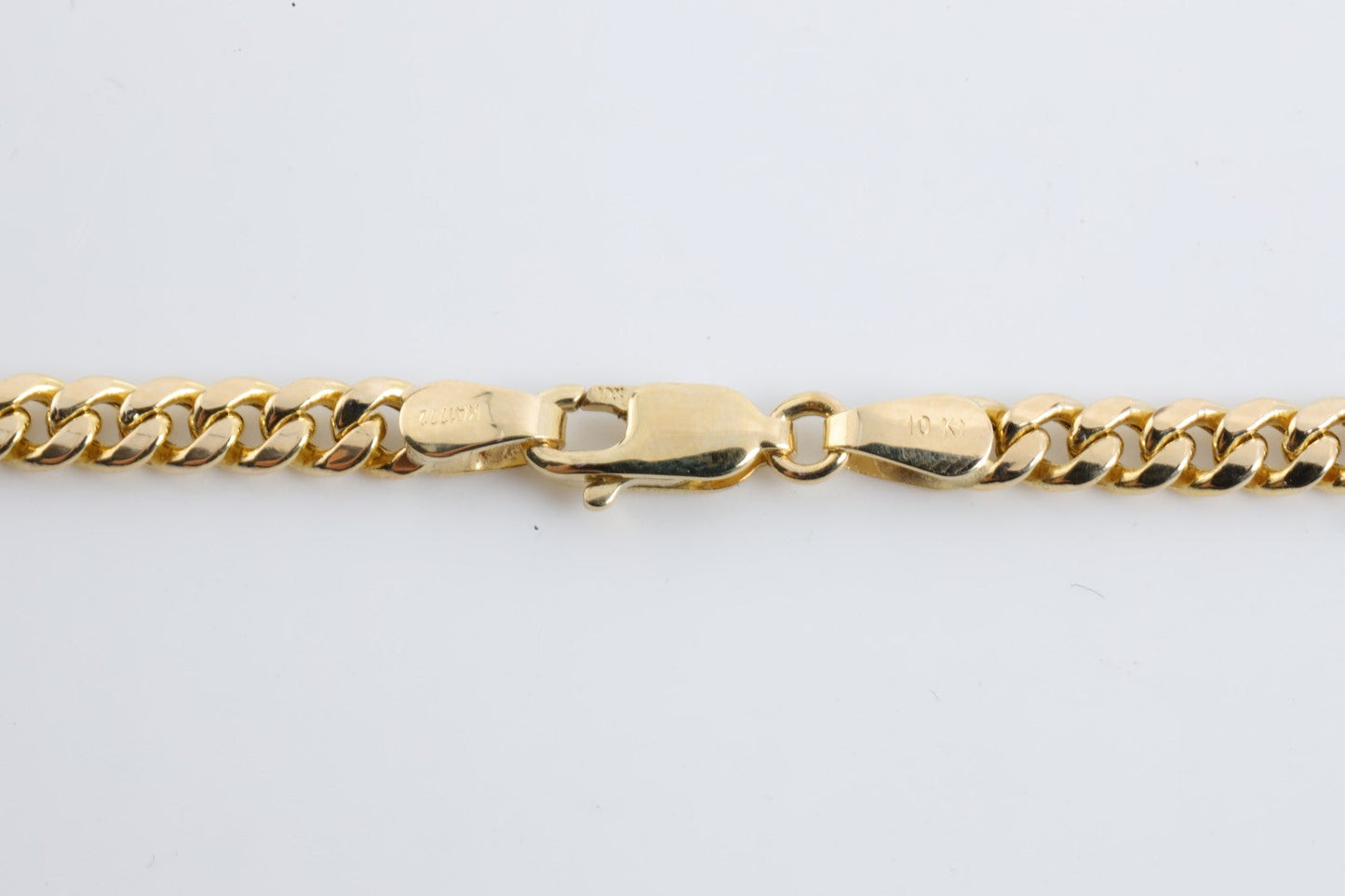 22" 10k Yellow Gold Cuban Chain (8.00g.)