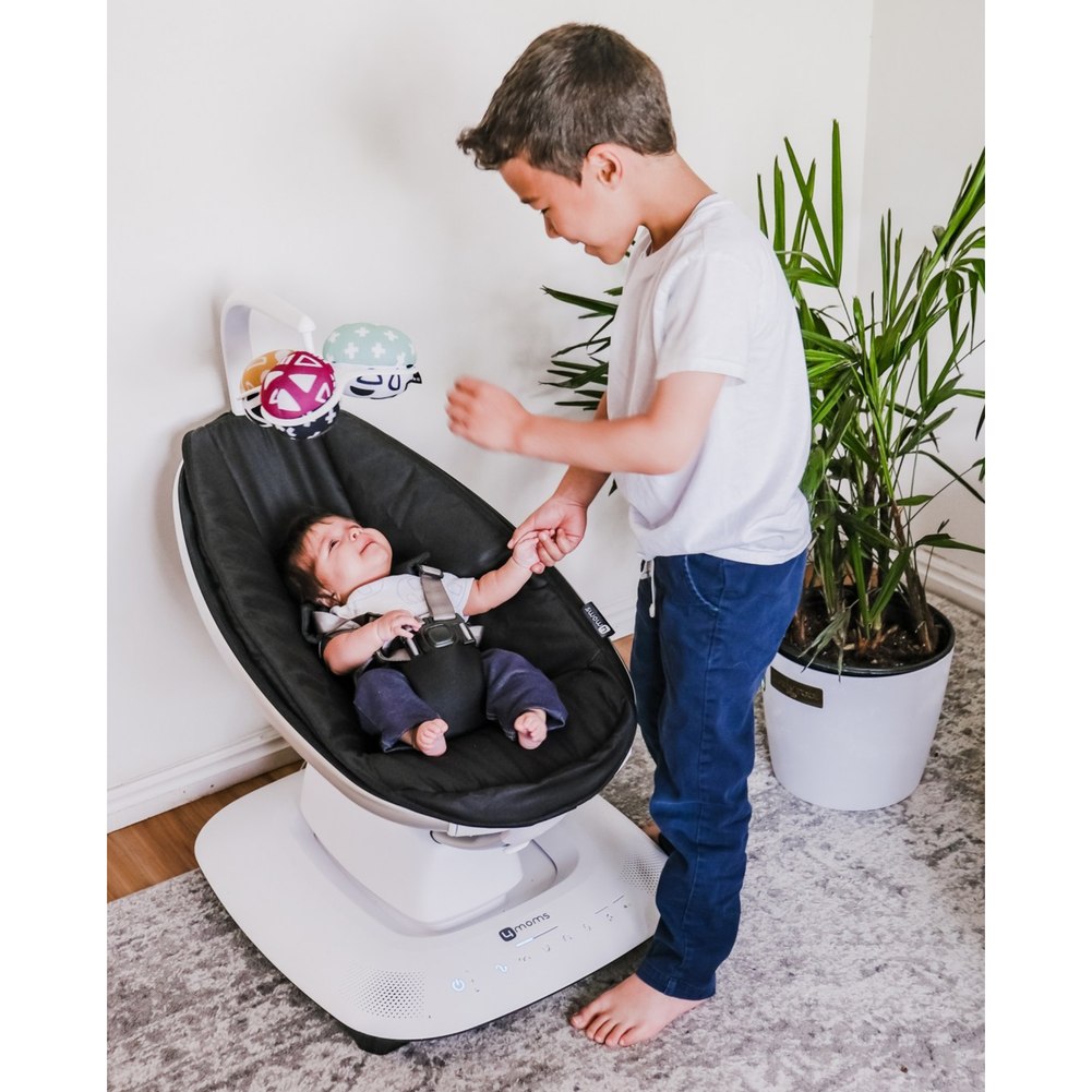 4Moms MamaRoo 5.0 Multi-Motion Baby Swing